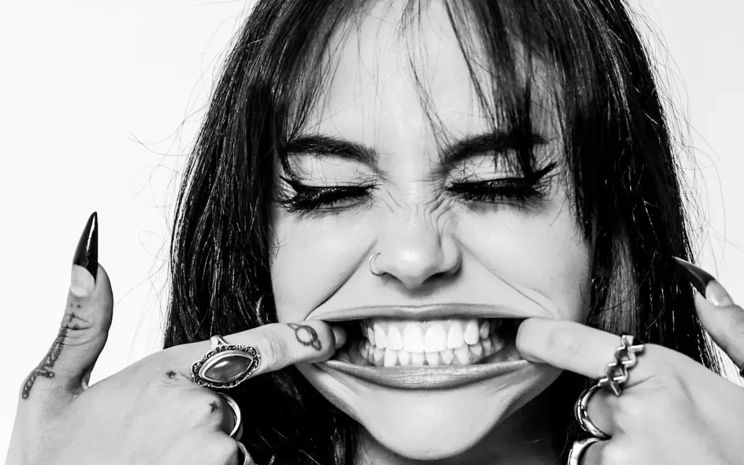 SWIXXZ by Maggie Lindemann: A Blueprint for Owning Influence Across Fashion, Music, and Culture.